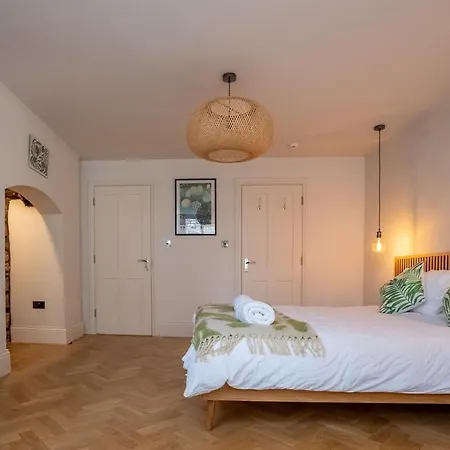Scandi Style Garden #1 With Parking Permit Apartman *