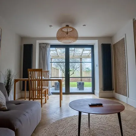 Apartman Scandi Style Garden #1 With Parking Permit Bristol