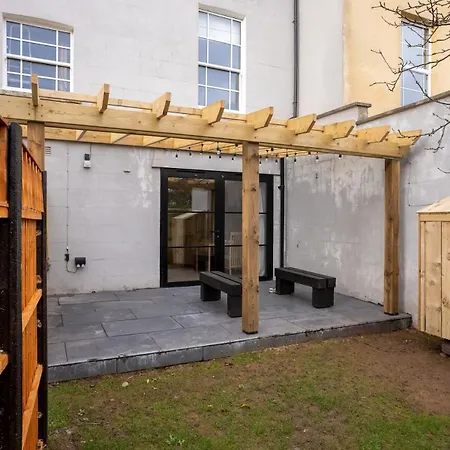 Apartment Scandi Style Garden #1 With Parking Permit Bristol
